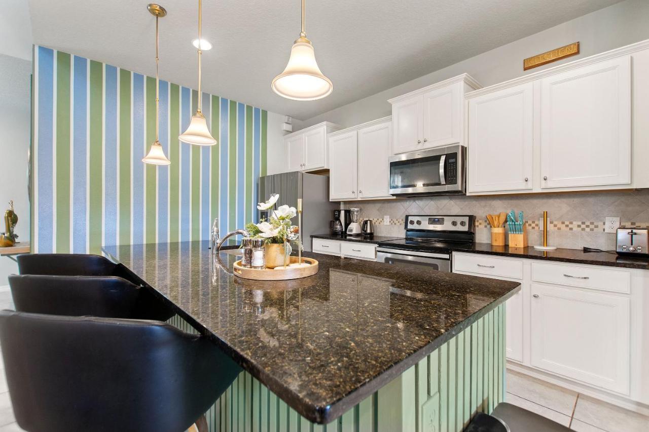 Stylish Cozy Family Getaway With Private Pool And Lake View Kissimmee Extérieur photo